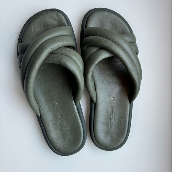 Women's Olive Slide Sandals - Picture 1 of 3